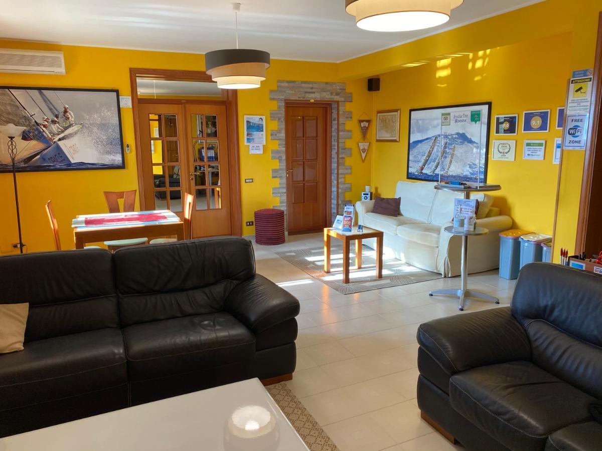 Orlando Vacanze Camere Erice Eksteriør billede