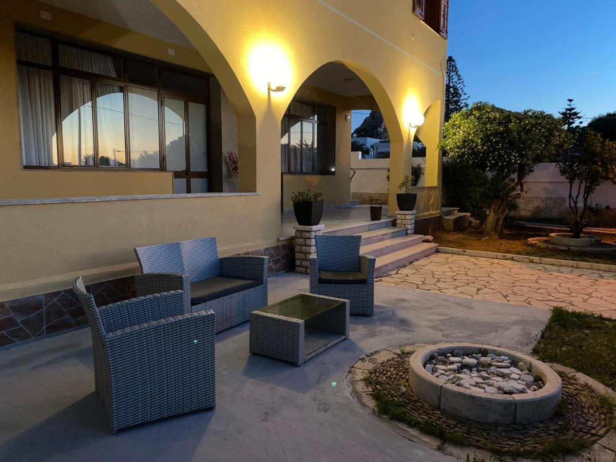Orlando Vacanze Camere Erice Eksteriør billede