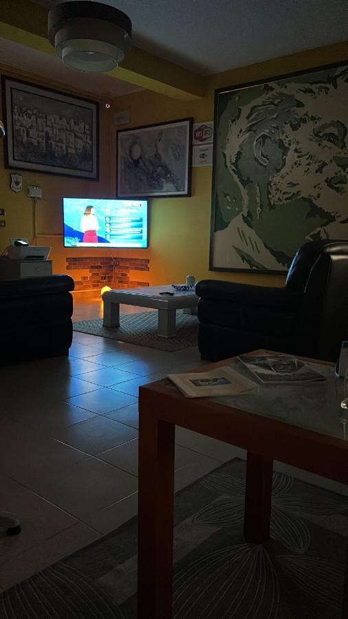 Orlando Vacanze Camere Erice Eksteriør billede