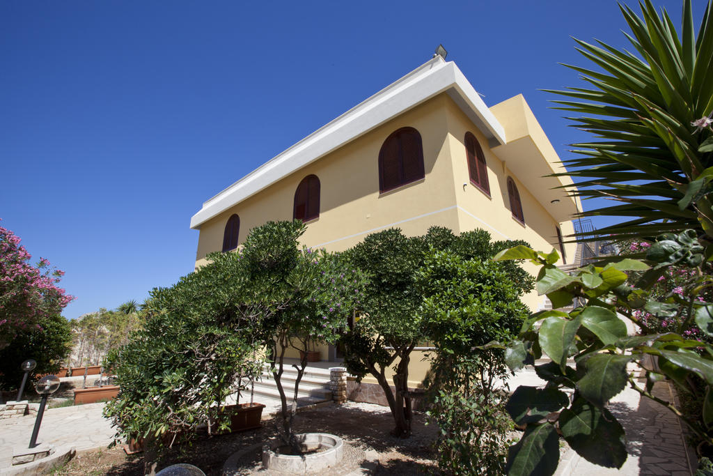 Orlando Vacanze Camere Erice Eksteriør billede