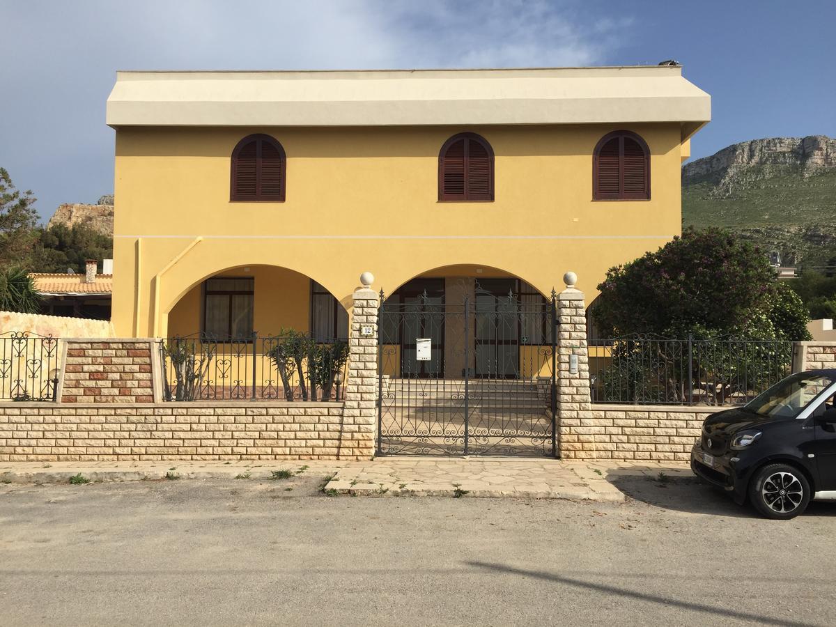 Orlando Vacanze Camere Erice Eksteriør billede